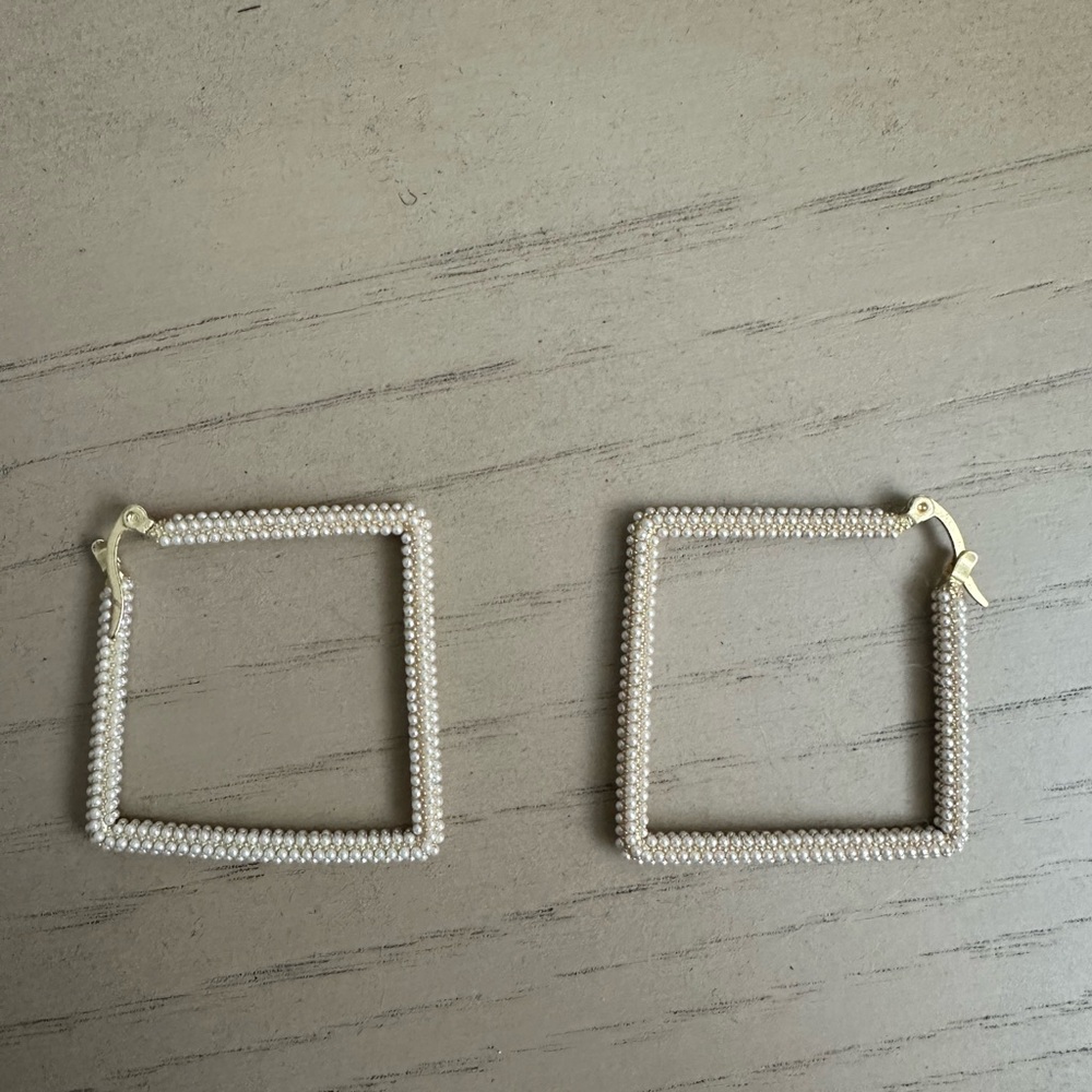 Elegant Pearl Square Hoop Earrings